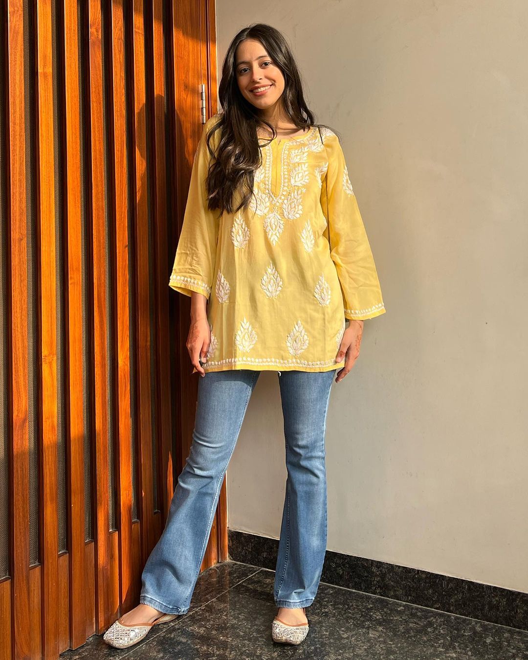 Women Chikan Embroidery Cotton cotton A-line Kurta (Yellow) 46