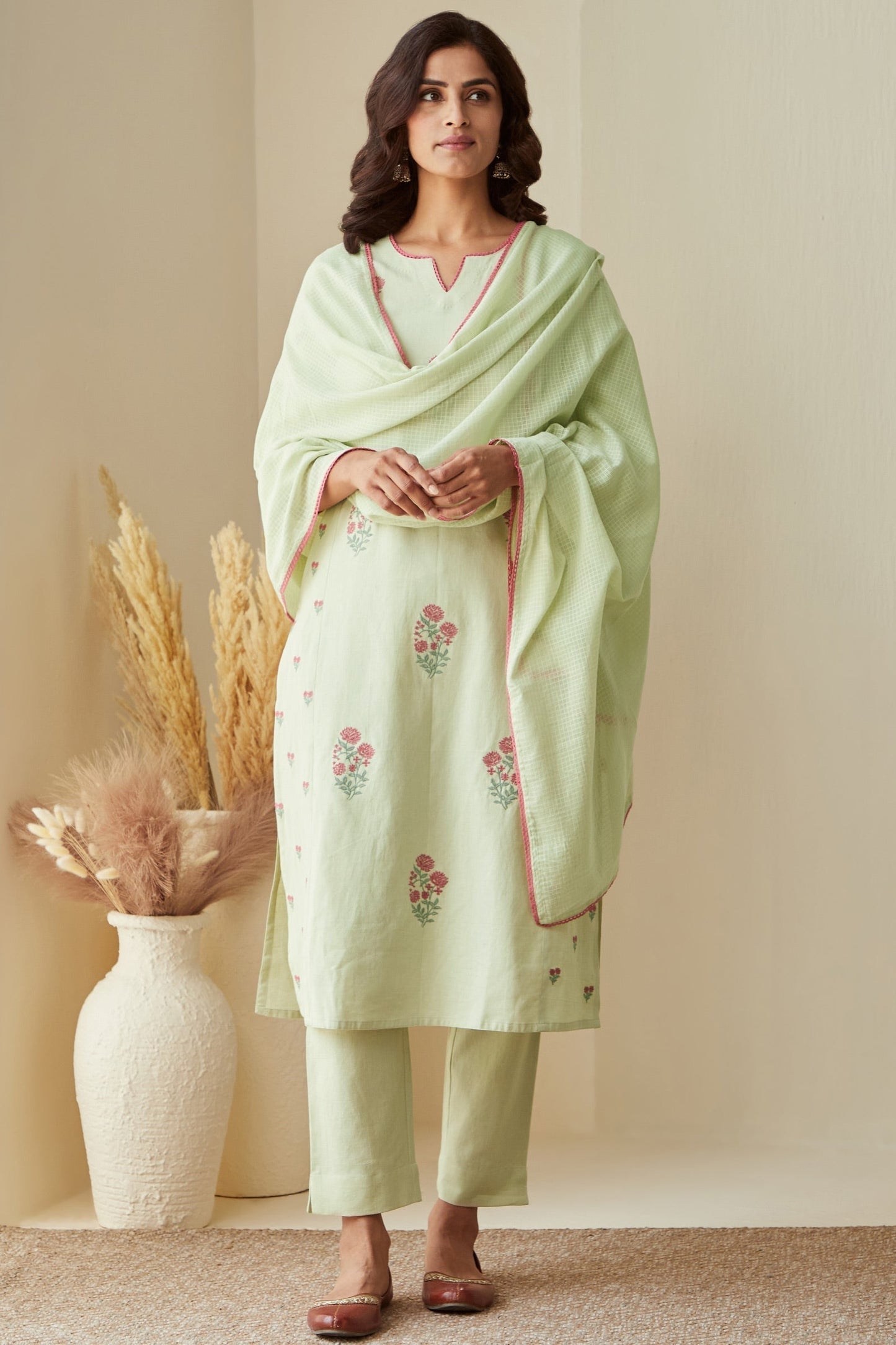Nazm Shirin Kurta